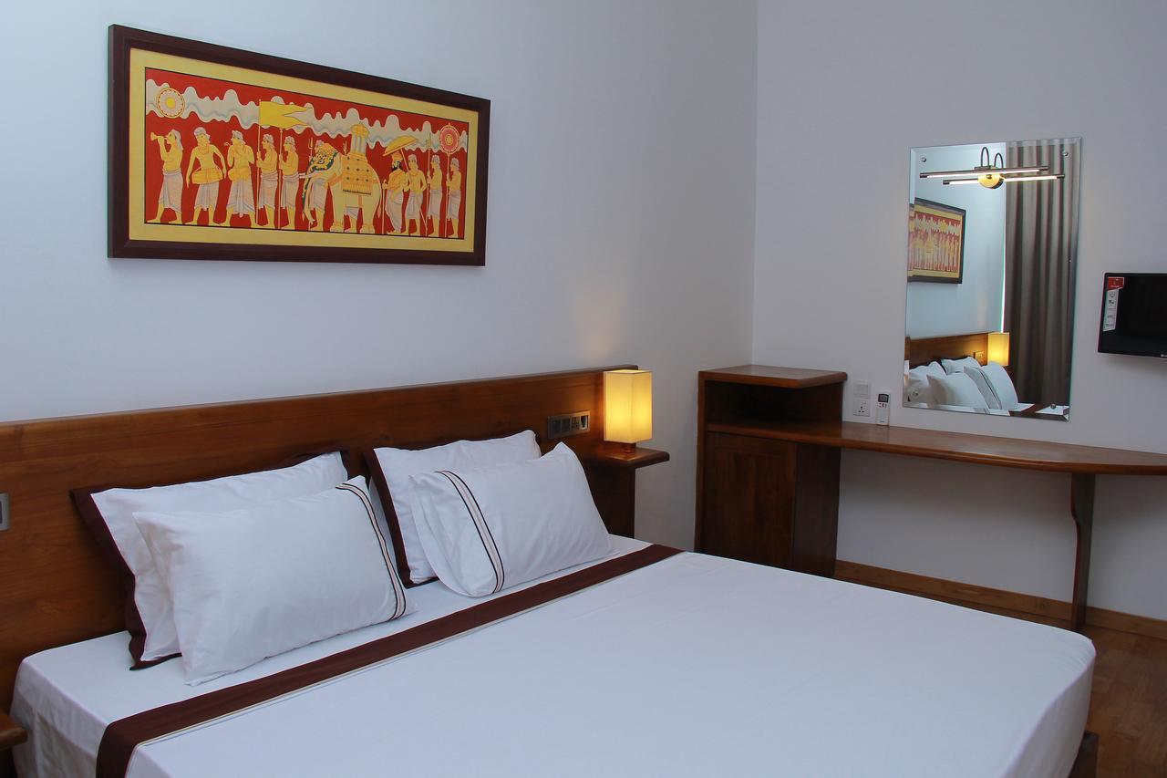 Arena Hotel เบอร์อูวาลา ภายนอก รูปภาพ