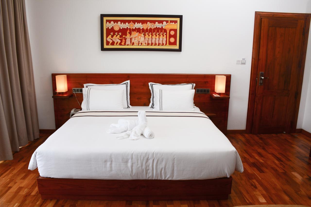 Arena Hotel เบอร์อูวาลา ภายนอก รูปภาพ